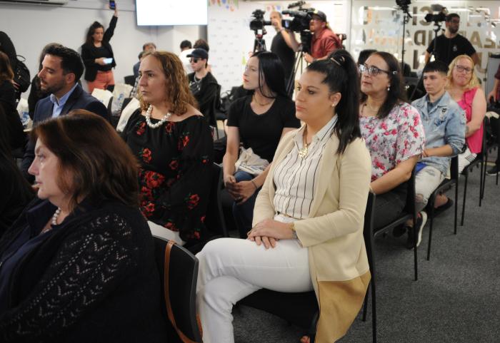 Gobierno entregó diplomas de capacitación para el empleo de personas trans