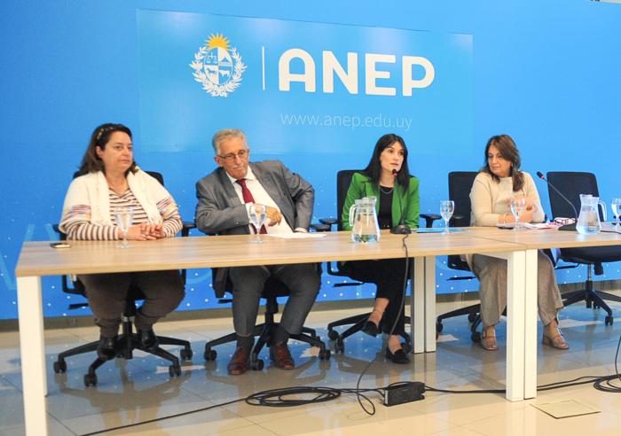 Presentación de datos del Monitor Educativo