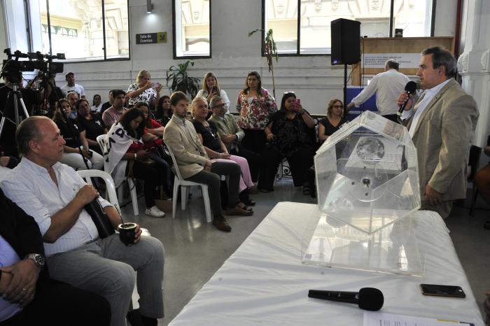 Imágenes de firma de convenio entre Ministerio de Vivienda e Intendencia de Montevideo