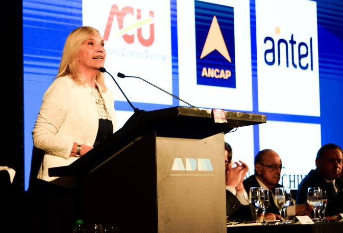 Argimón: Una gestión enfocada en la descentralización y el modelo de “un solo país”