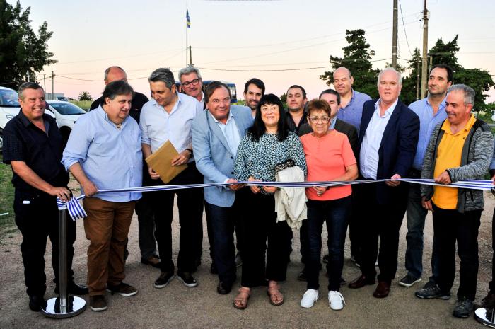 Inauguración de luminarias en Toledo, departamento de Canelones