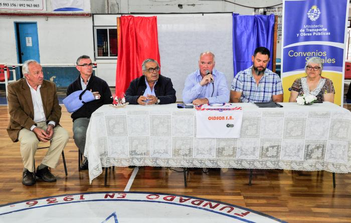 Firma de convenios e inauguraciones de obras del MTOP