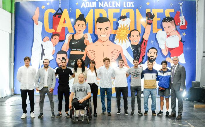 presentación de becas para atletas y entrenadores del ciclo olímpico