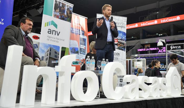 Imágenes de stand de la ANV en la tercera edición de la Home Fest