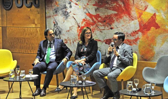 Imágenes del lanzamiento de la Asociación Uruguaya de Hidrógeno
