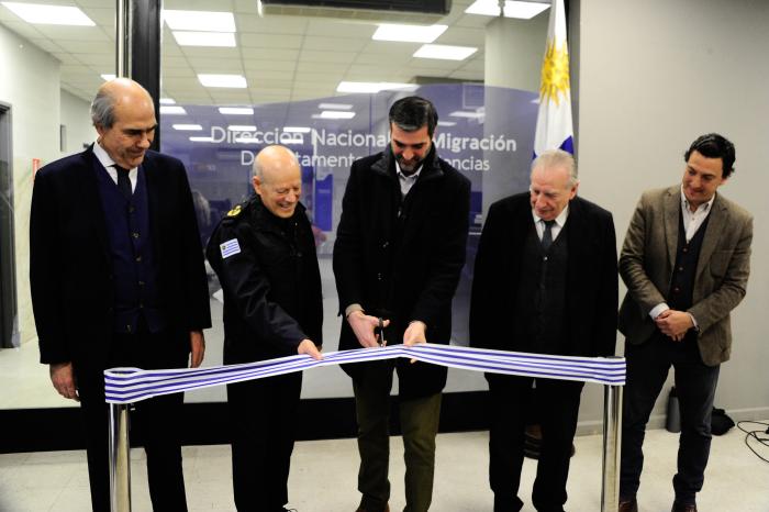 Inauguración del departamento de Residencias de la Dirección Nacional de Migración.