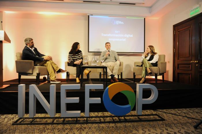 INEFOP realizó un conversatorio dedicado a las competencias digitales y su relevancia para la emplea
