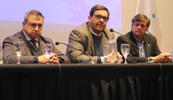 Firma de Convenio para la Atención de Animales de Compañía y Producción en el Marco del Plan Avanzar