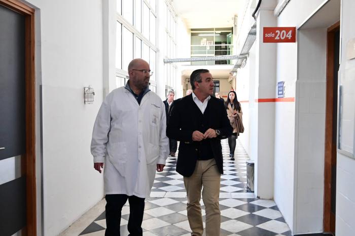 Imágenes de sala de cirugía vascular en el hospital Pasteur