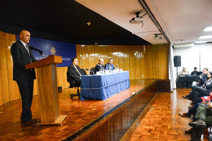 Asunción del nuevo vicepresidente del BCU