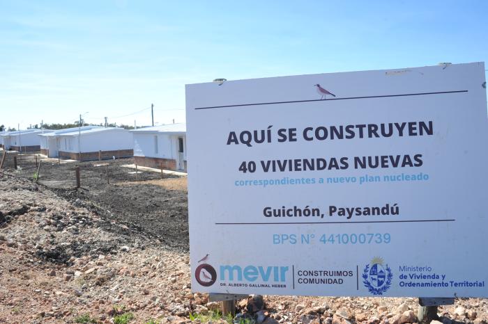 Inauguración de viviendas de Mevir en Guichón, departamento de Paysandú.