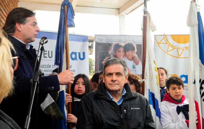 Presidente Lacalle Pou en inauguración del CAIF Los Tréboles
