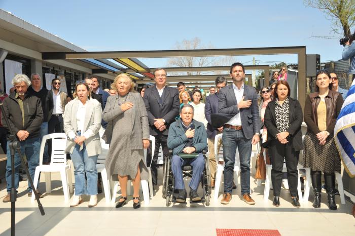 Inauguración del centro El Mirlo en Las Piedras