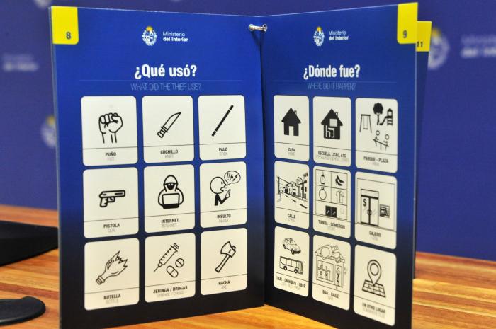 Material didáctico facilita comunicación entre policías y denunciantes