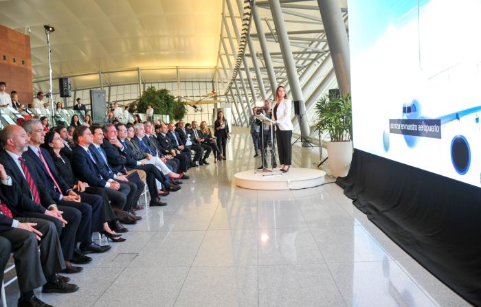 Presidente Lacalle Pou en presentación de tecnología en el aeropuerto de Carrasco