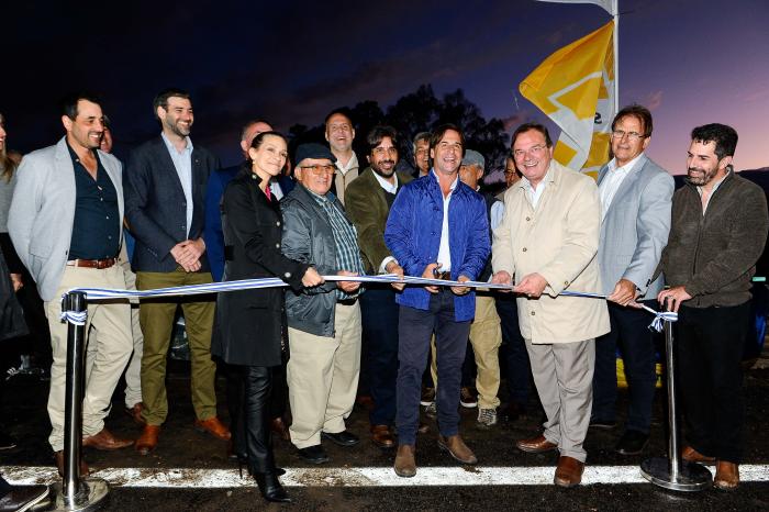Presidente Lacalle Pou en inauguración de obras en ruta 5