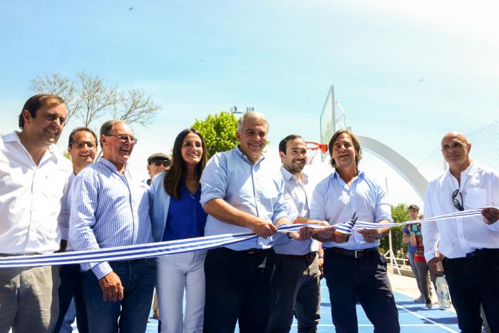 Presidente Lacalle Pou en inauguración de plaza de deportes en Treinta y Tres