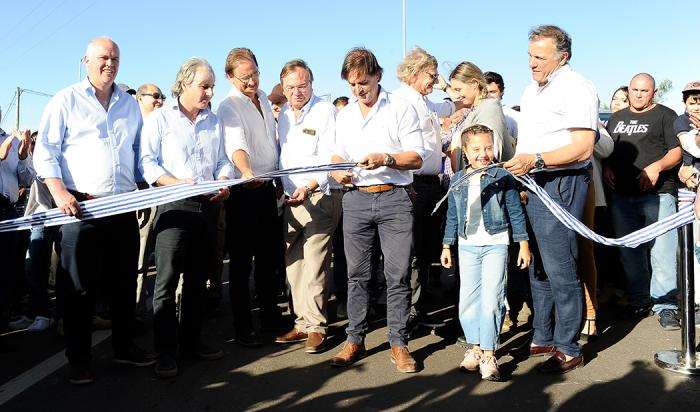 Presidente Lacalle Pou en inauguración de obras en ruta 15, en Lascano, Rocha