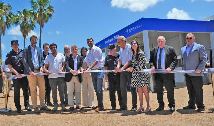Inauguración del centro de salud de Santiago Vázquez