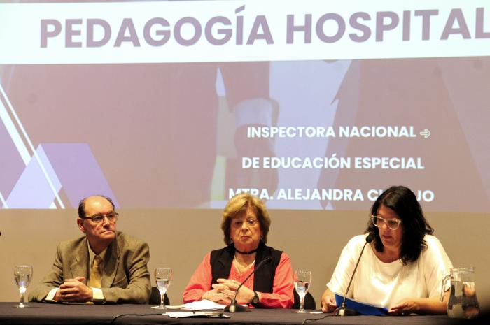 Presentación de trabajo de Educación Primaria en aulas hospitalarias