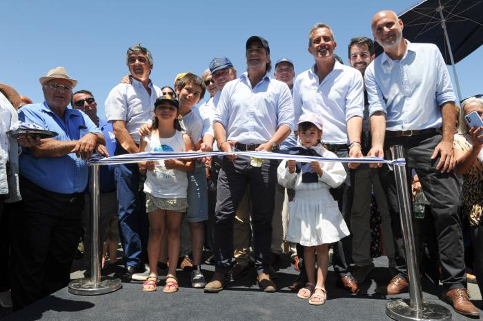Presidente Lacalle Pou en inauguración de puente sobre arroyo Solís Grande