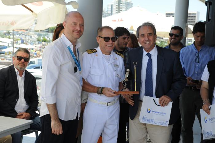 Lanzamiento de la temporada de cruceros 