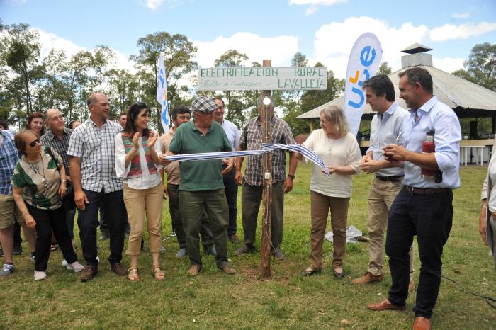 Inauguración de obras de electrificación rural en Molles de Gutierrez, Lavalleja