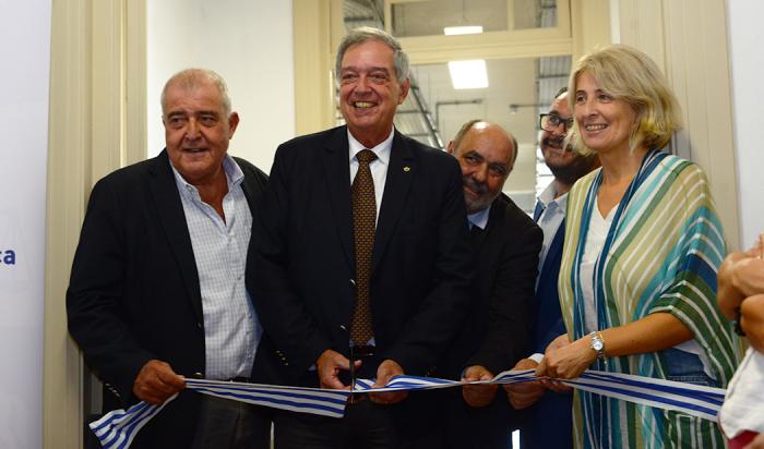 Cambio de dirección de la Oficina de Paso de Frontera del puerto de Montevideo