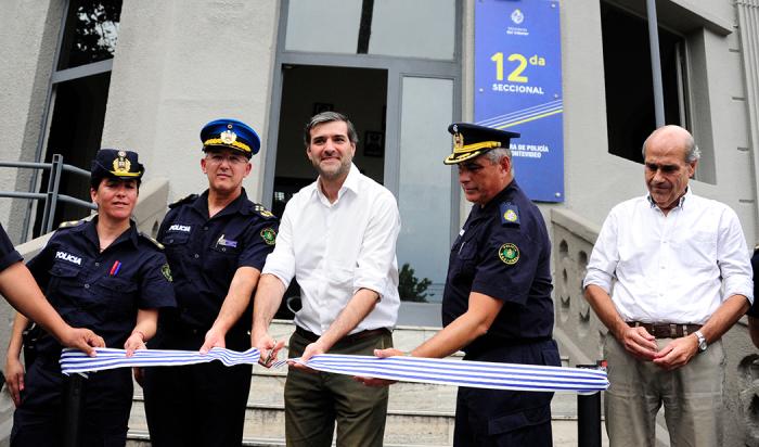 Reinauguración de seccionales en Montevideo