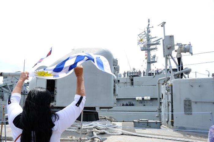 Buque ROU 04 arribó al puerto de Montevideo tras cumplir misión en la Antártida
