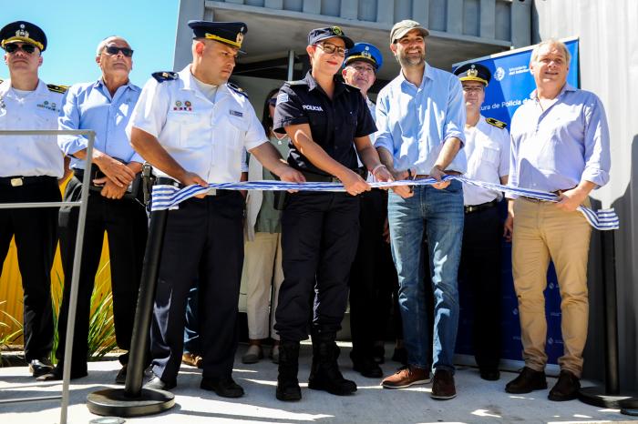 Inauguración de la seccional 8.ª de La Cruz, Florida