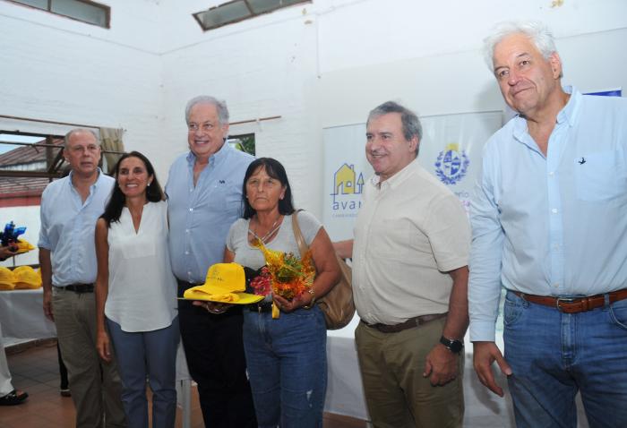 Entrega de viviendas en Paso de los Toros, Tacuarembó