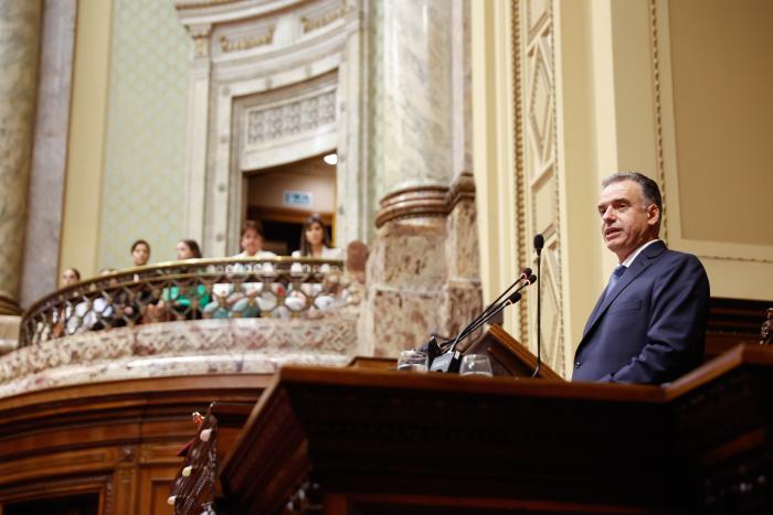Imágenes del presidente Yamandú Orsi
