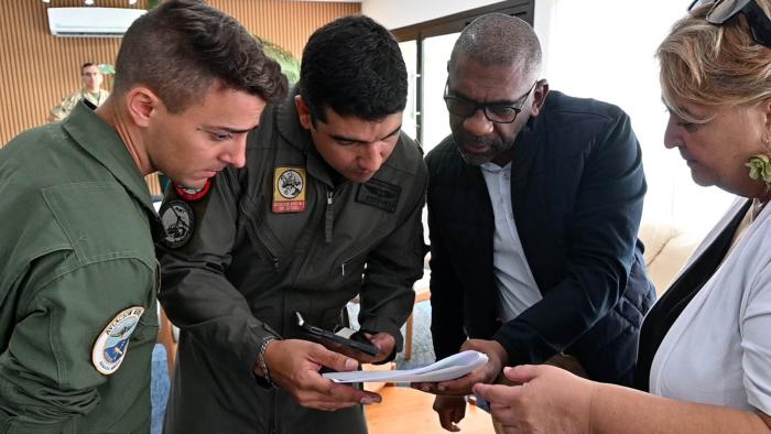 Autoridades de Ambiente y Defensa, realizaron vuelo de control sobre la cuenca del Río Santa Lucía