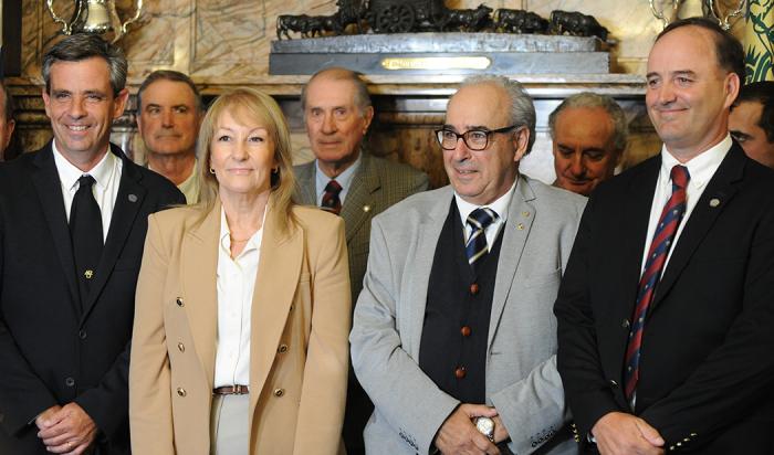 Presidenta de la República en ejercicio, Carolina Cosse, en asunción de la ARU