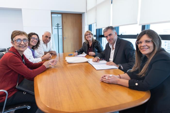 Presidente Orsi con una delegación de Plataforma Infancias y Adolescencias