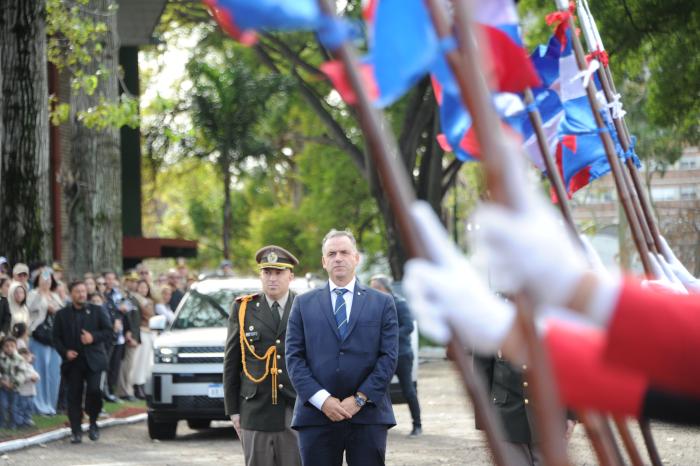 Presidente Orsi participó en ceremonia aniversario del Día del Ejército Nacional