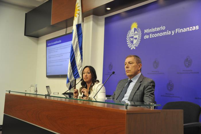 Ministros de Industria, Fernanda Cardona, y Economía, Gabriel Oddone