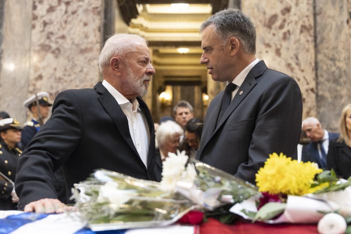 Lula da Silva acompaña al pueblo uruguayo en su último adiós a José Mujica