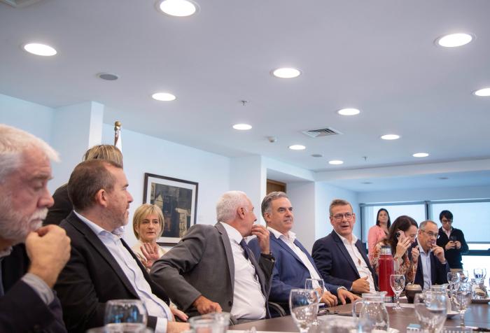 Presidente Yamandú Orsi participó en primera reunión de Sistema Integrado de Lucha contra el Crimen 