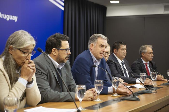 Reunión de autoridades de gobierno y Grupo Vía Central