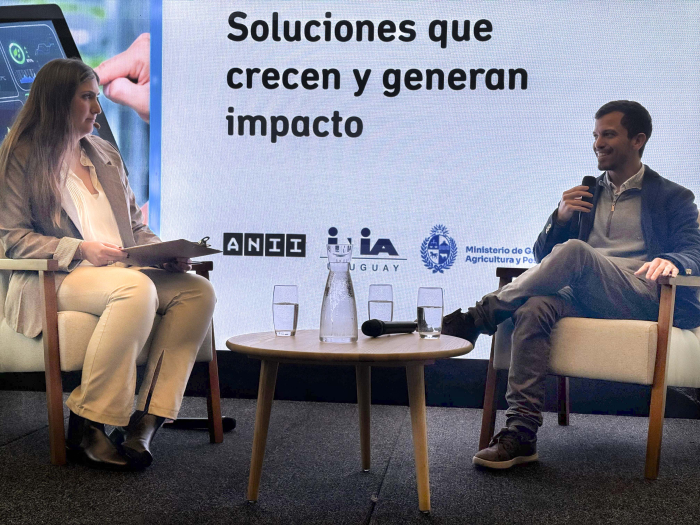 Presidente de la ANII diserta en escenario del Campus de Innovación del LATU.