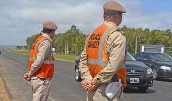 Policía Caminera en ruta nacional