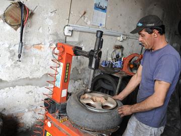 Emprendiemiento de gomería