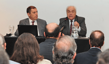 Rossi presenta proyectos de participación público-privada