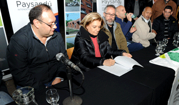 Ministra Eneida de León en visita a Paysandú