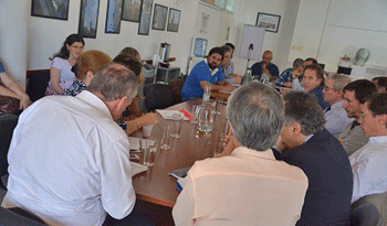 Ministro Murro en Consejo Superior Tripartito, foto de archivo