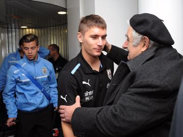 Presidente Mujica recibe a la selección sub 20 Presidente Mujica recibe a la selección sub 20