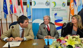 Presidente Tabaré Vázquez encabezó encuentro del Ejecutivo con intendentes electos