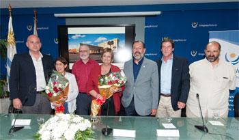Autoridades de Turismo y del Argentino Hotel de Piriápolis en presentación de obras